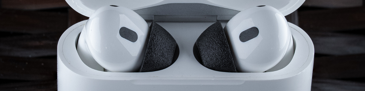 Apple AirPods Pro 2 with Comply Foam Tips